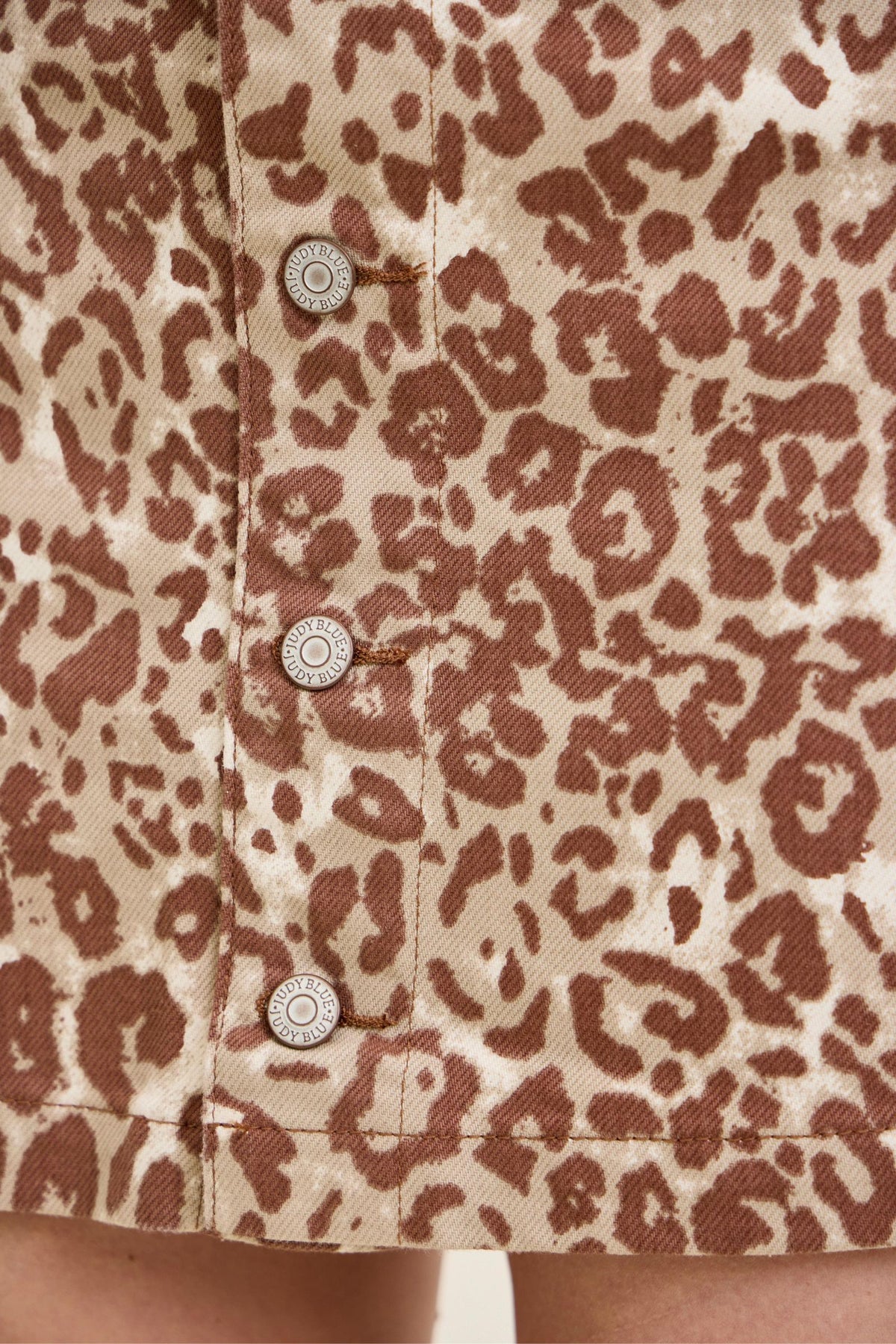 Winter Leopard Rigid Magic Judy Blue Skirt