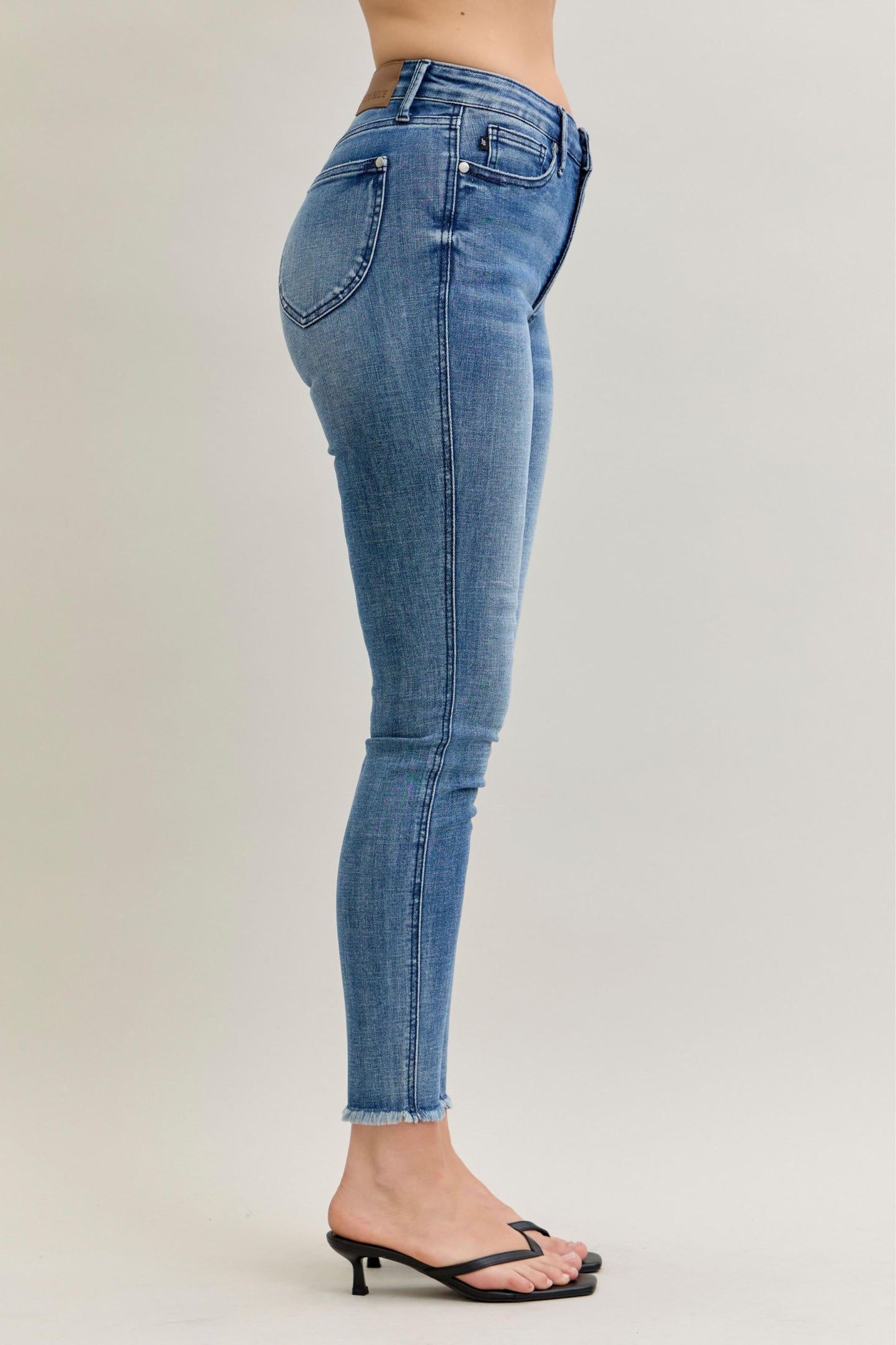 Skinny Tummy Control Shield Back Pkts Judy Blue š