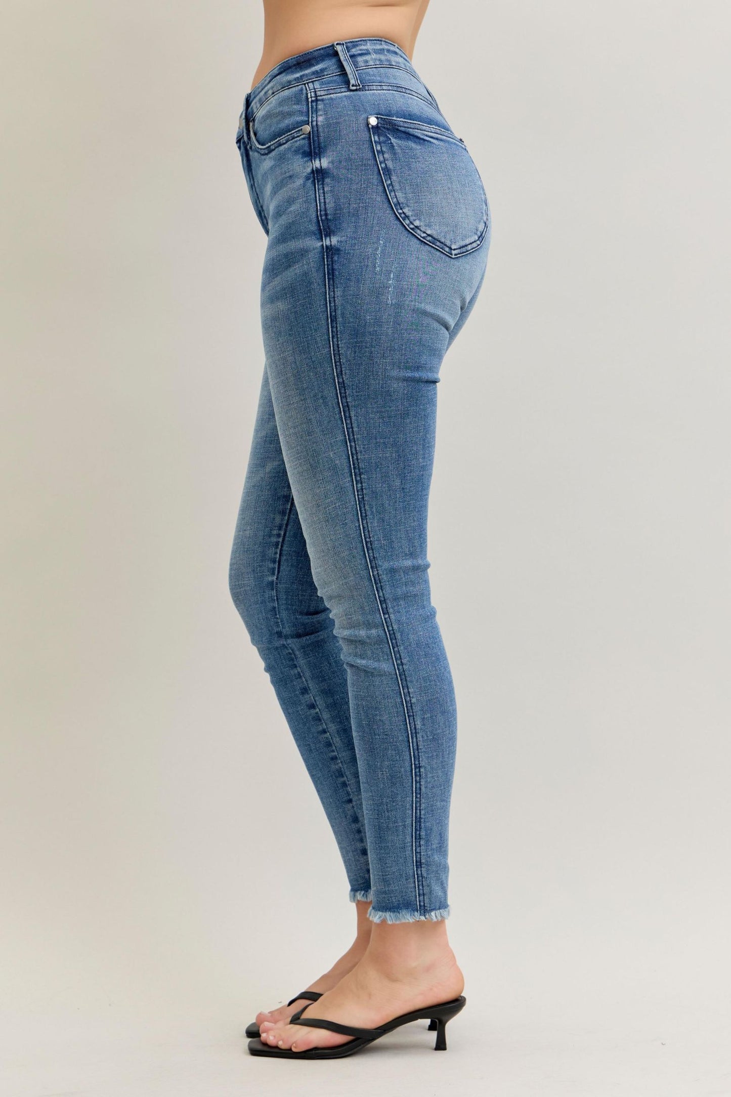 Skinny Tummy Control Shield Back Pkts Judy Blue š