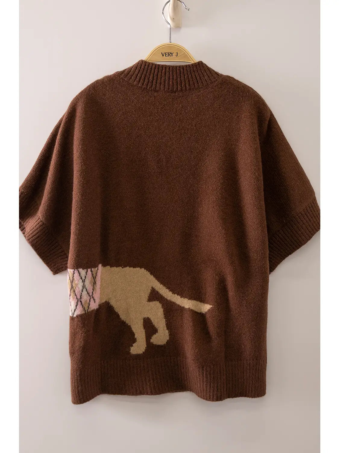 Dog Graphic Short Sleeve Knit 🤎