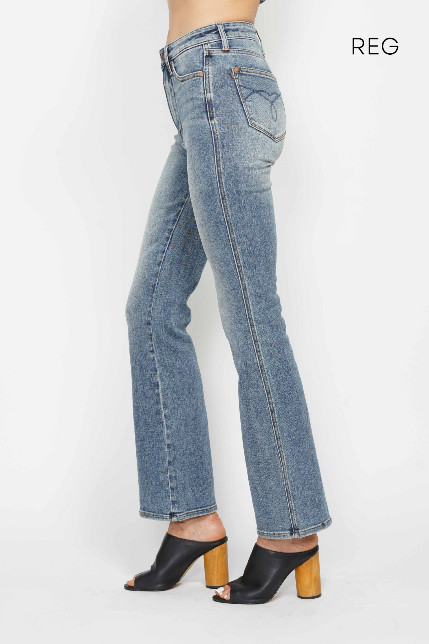 Tummy Control Regular Inseam Embroidered Bootcut Judy Blue *runs small, size up