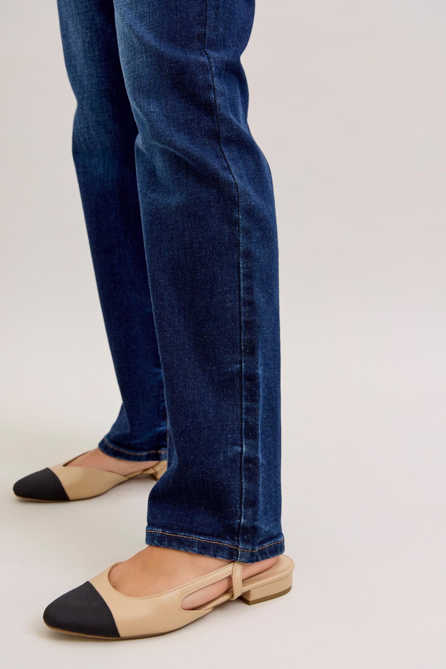Midrise Straight Judy Blue (Regular Inseam)