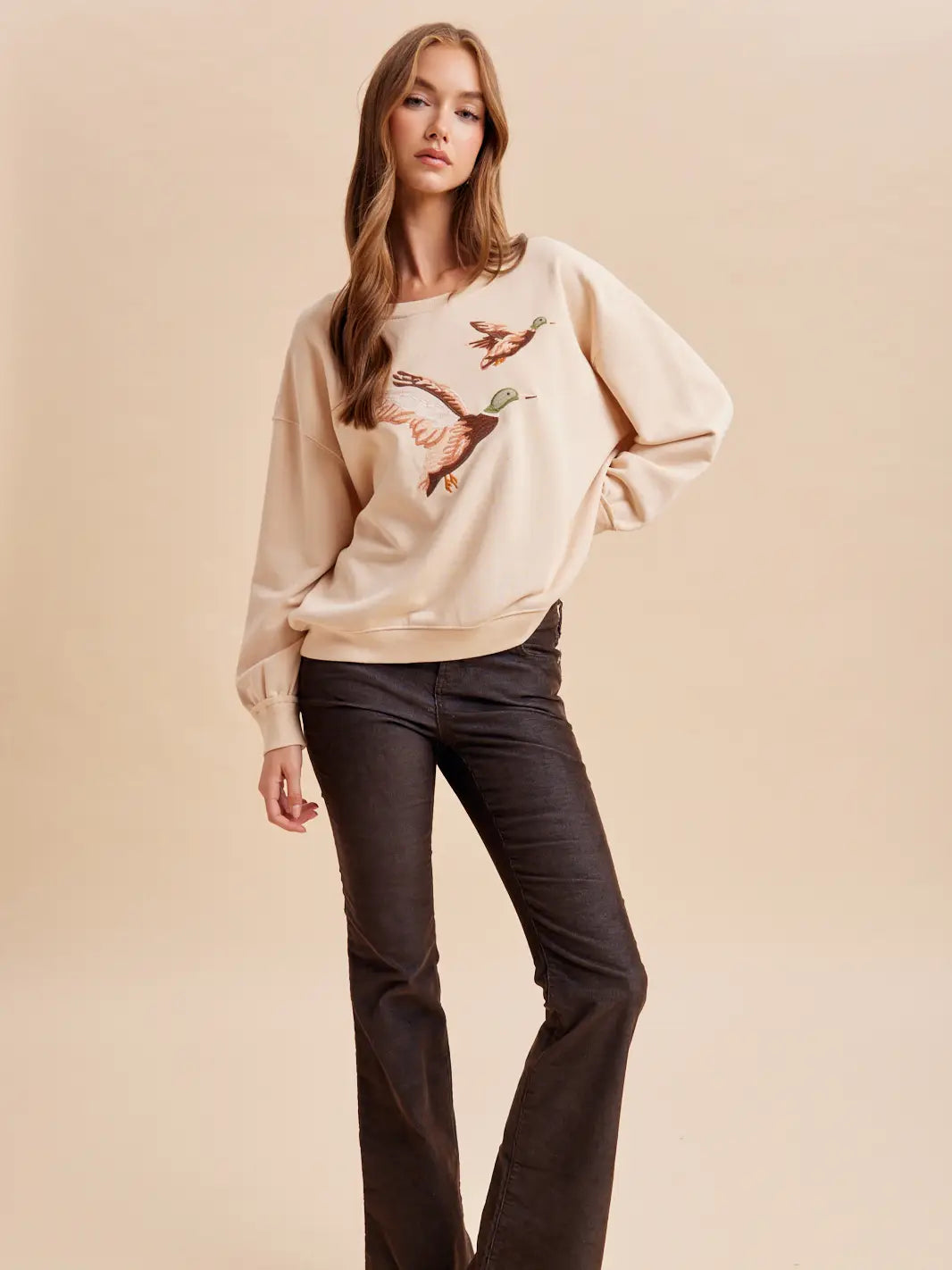 Embroidered Duck Pullover (Cashew)
