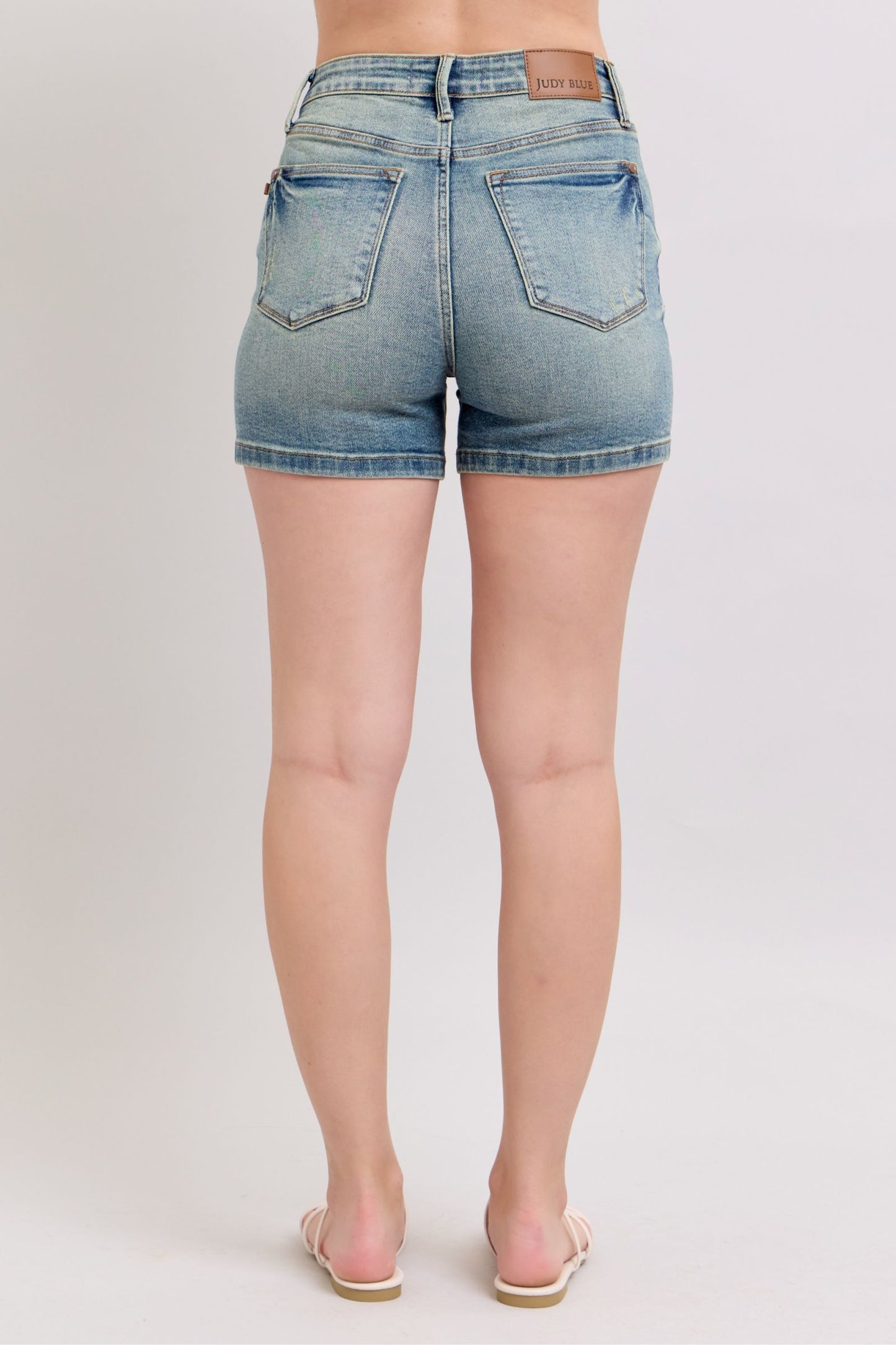 V-Front Vintage Wash Judy Blue Shorts