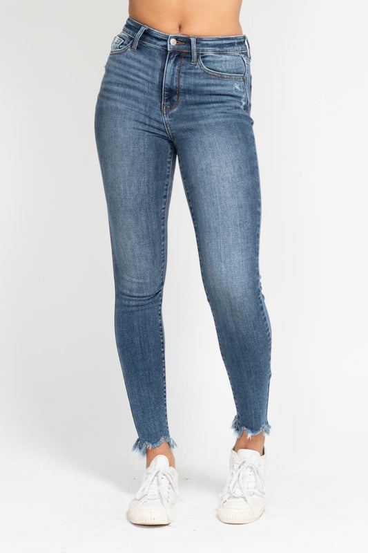 Skinny w/ Destroy & Shark Bite Hem