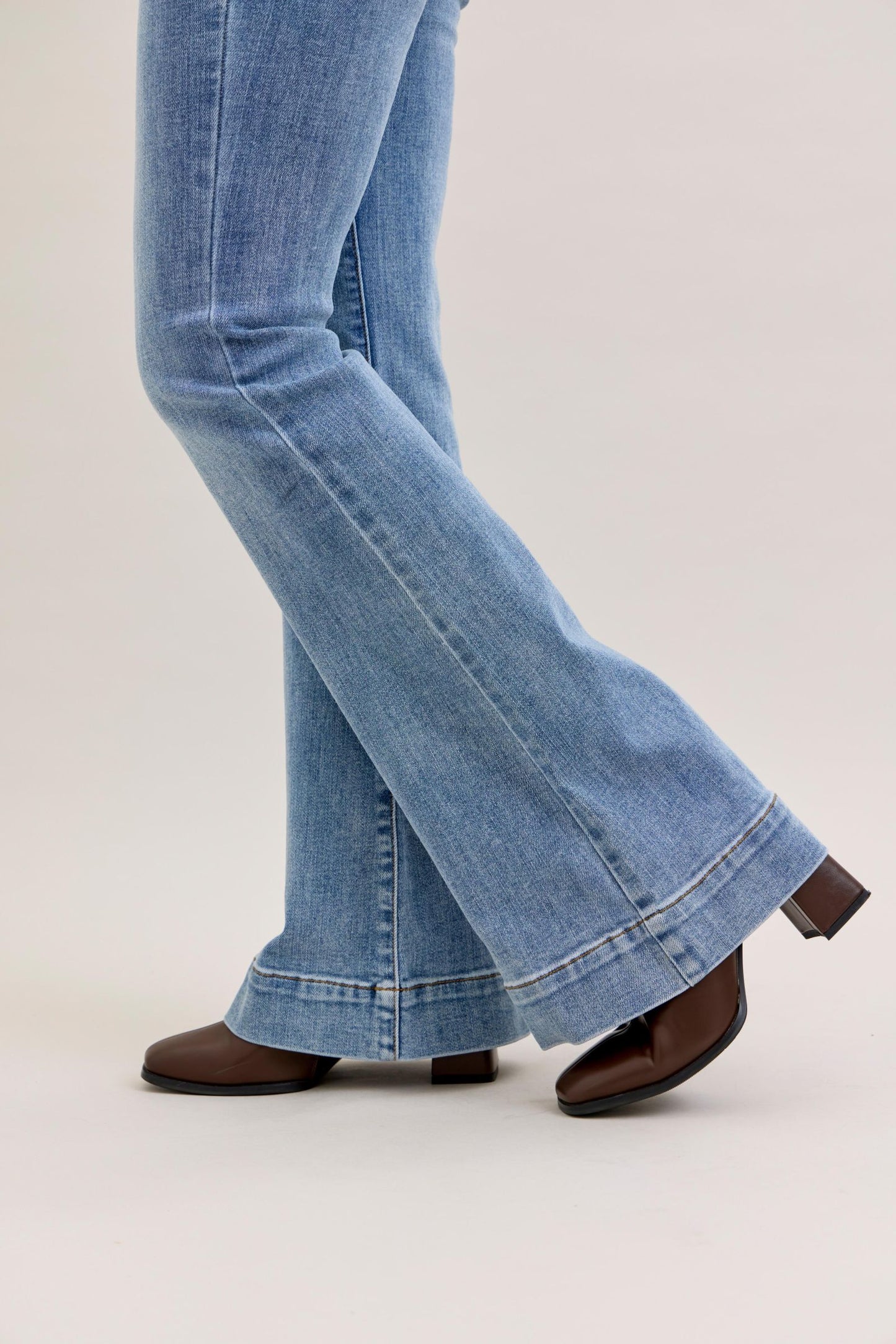Midrise Judy Blue Flare