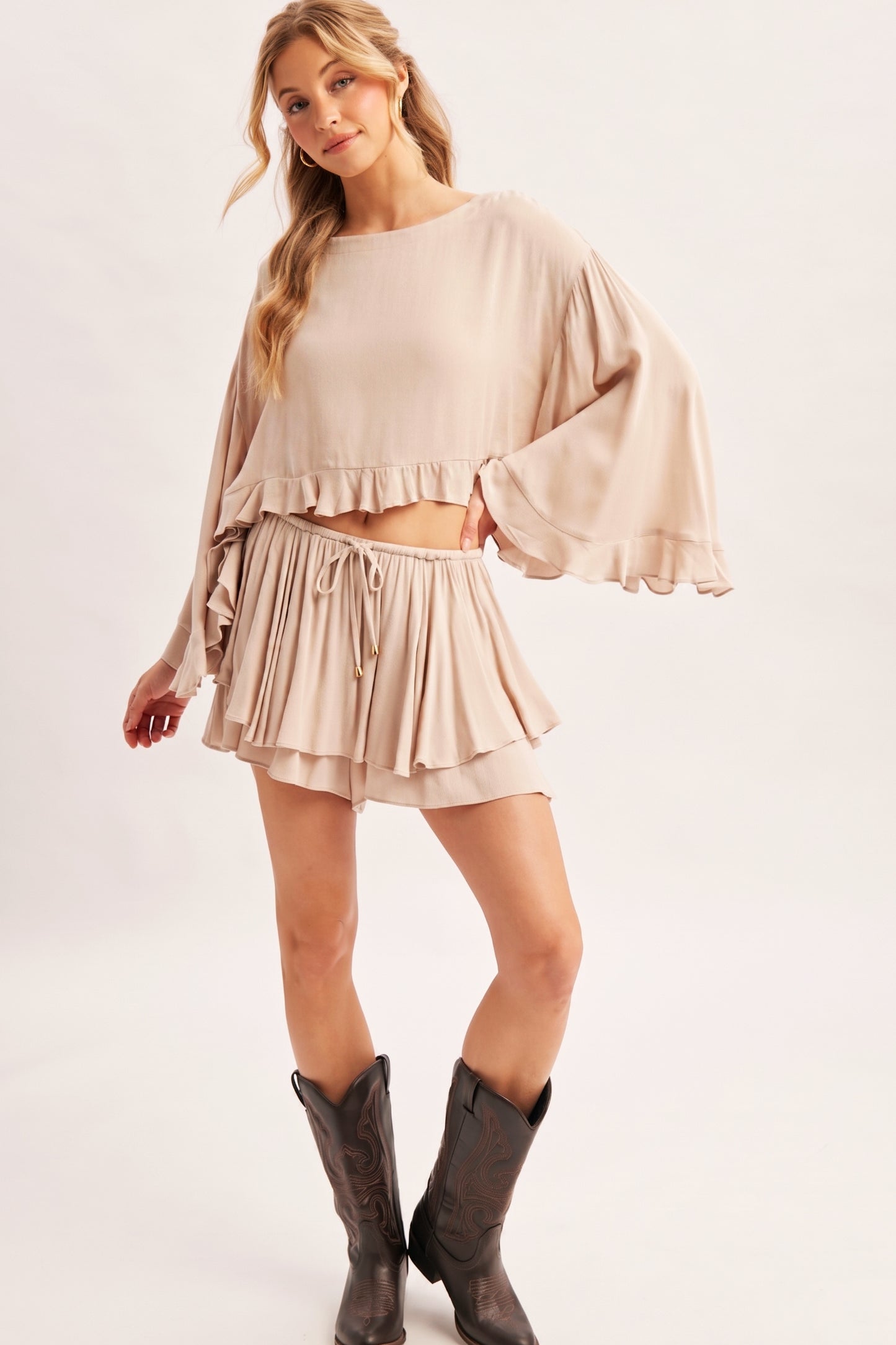 Billowy Bell Sleeve Ruffle Hem Top ✨