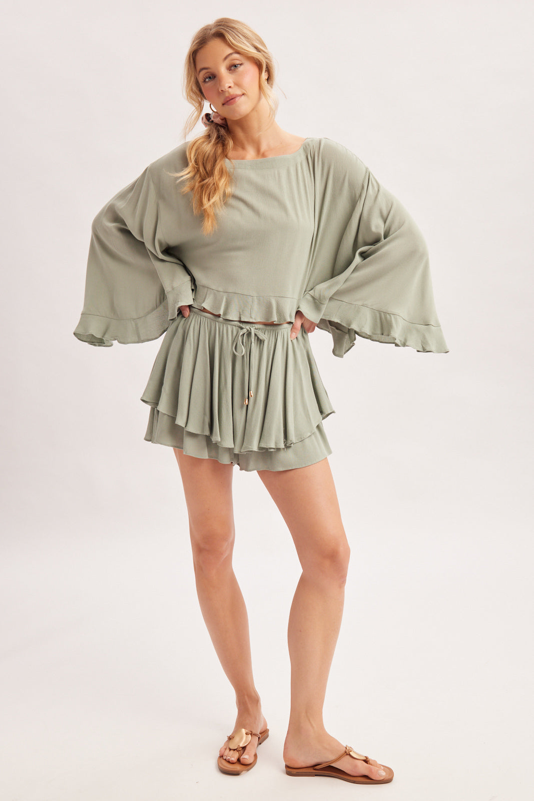 Billowy Bell Sleeve Ruffle Hem Top ✨