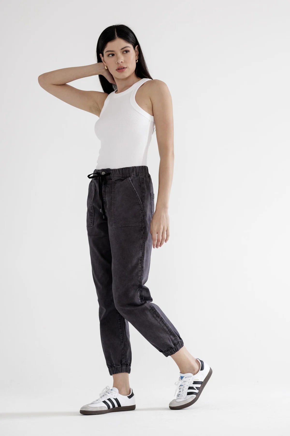 Mica High Rise Jogger Crop (Charcoal)￼