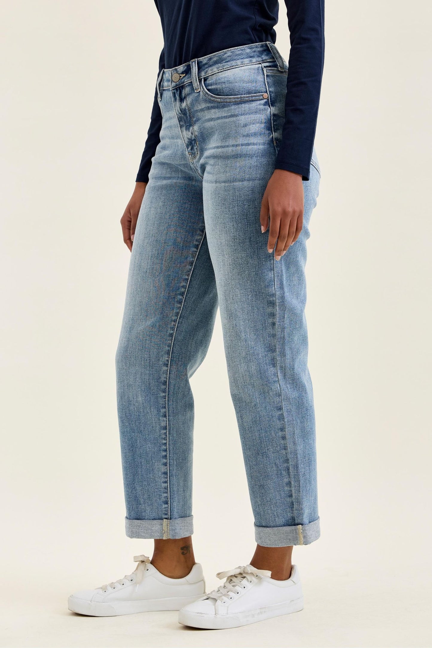 BILLIE Boyfriend LT Light Iced Indigo Judy Blue