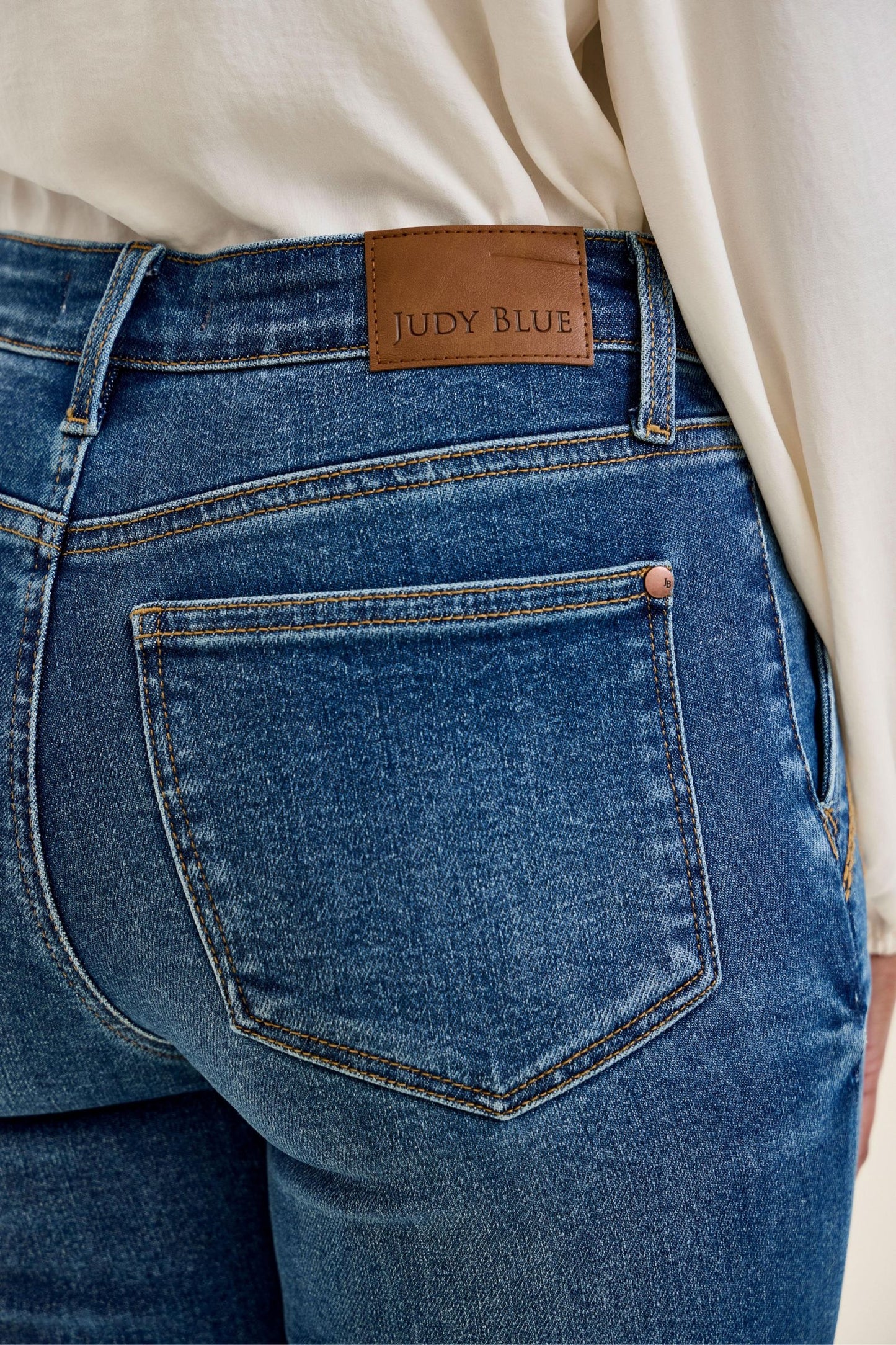Bootcut w/ Cowboy Boot Stitching Saddle Blue Judy Blue