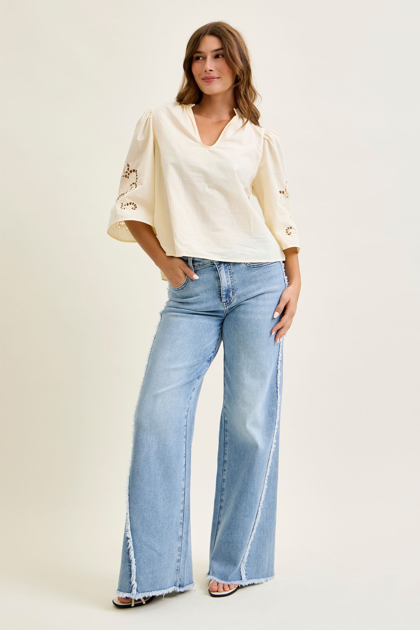 Retro Wide w/ Raw Twisted Outseam Judy Blue