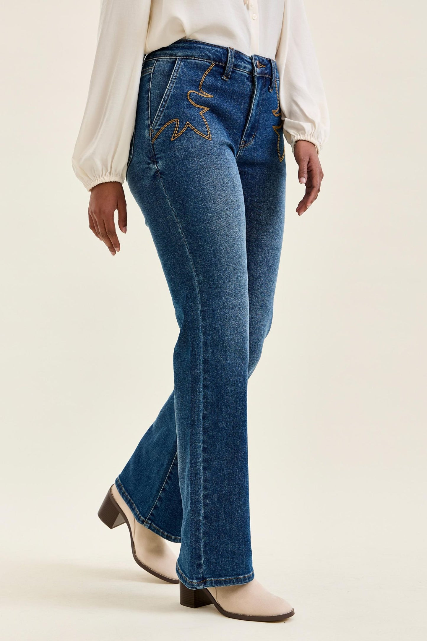 Bootcut w/ Cowboy Boot Stitching Saddle Blue Judy Blue