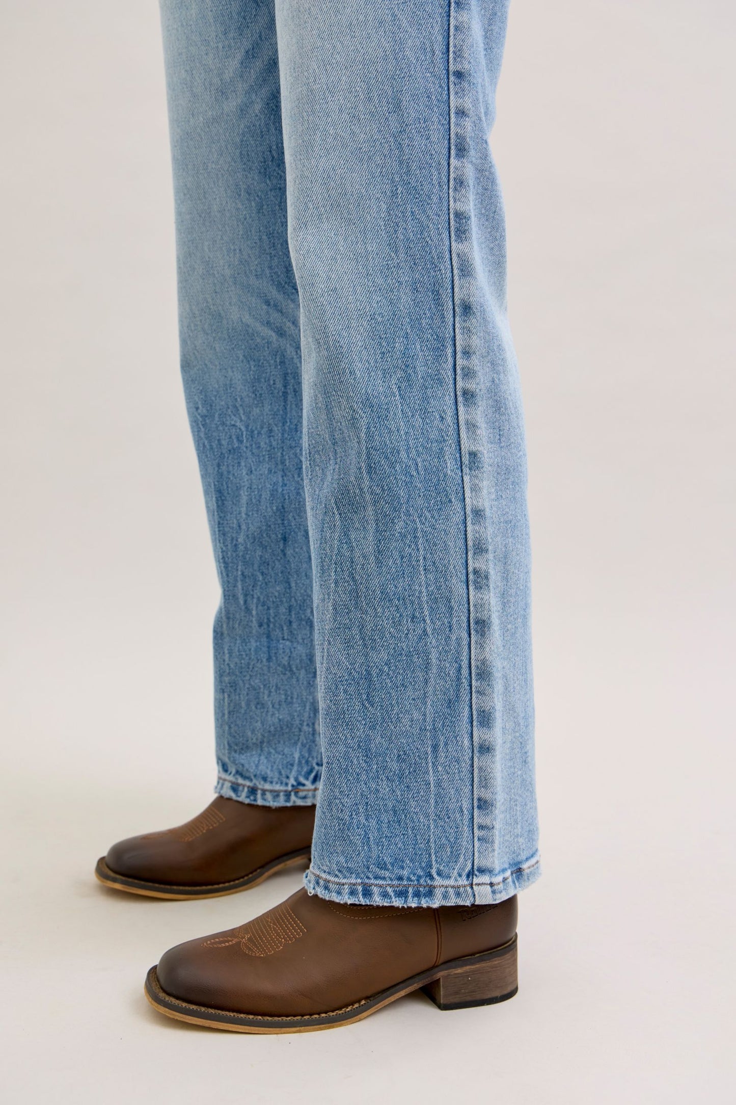Rigid Magic Straight Judy Blue