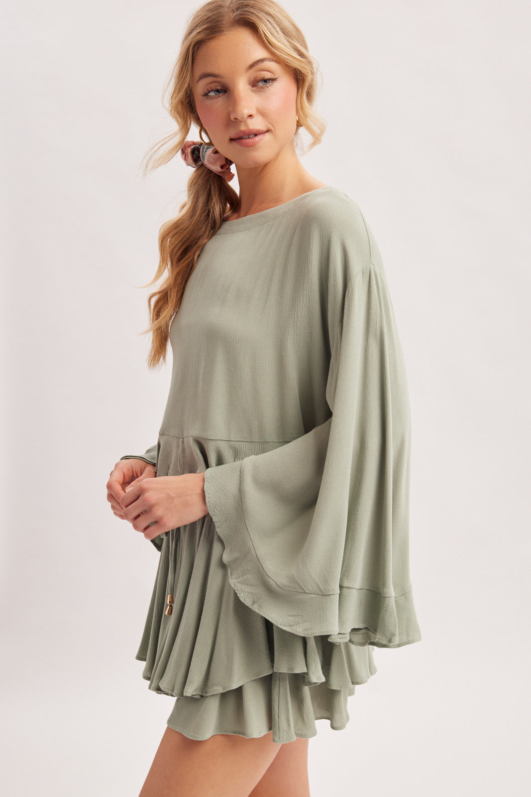 Billowy Bell Sleeve Ruffle Hem Top ✨