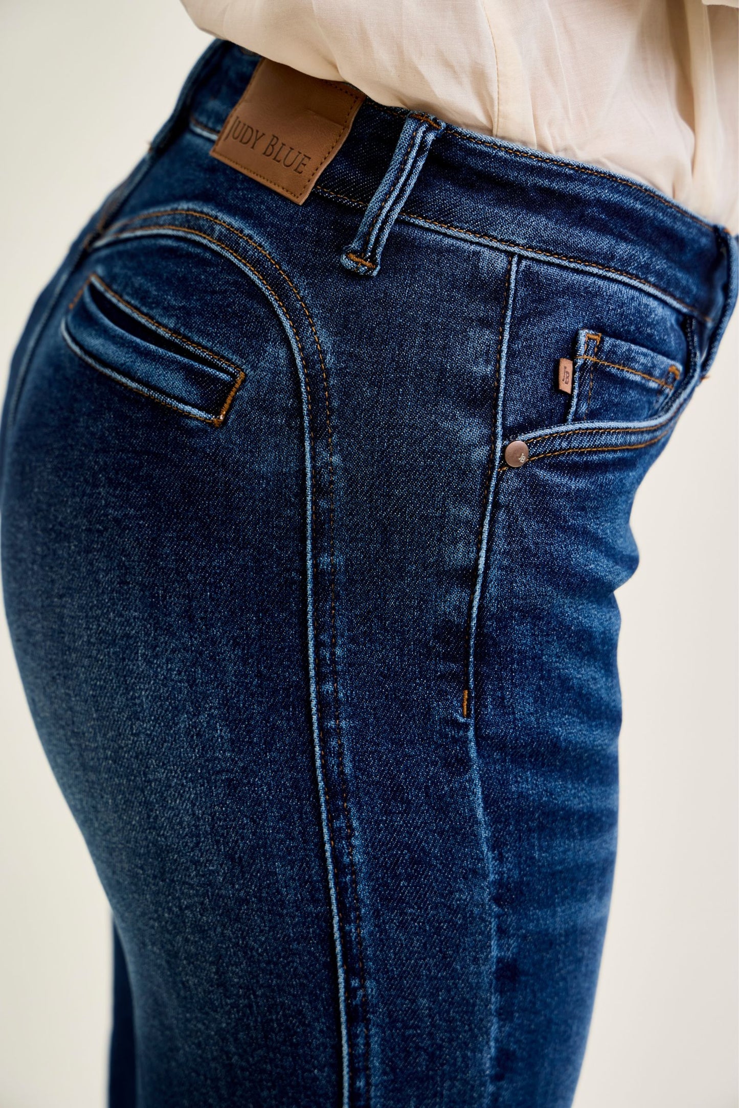 Alex Bootcut w/ Cowgirl Seaming
