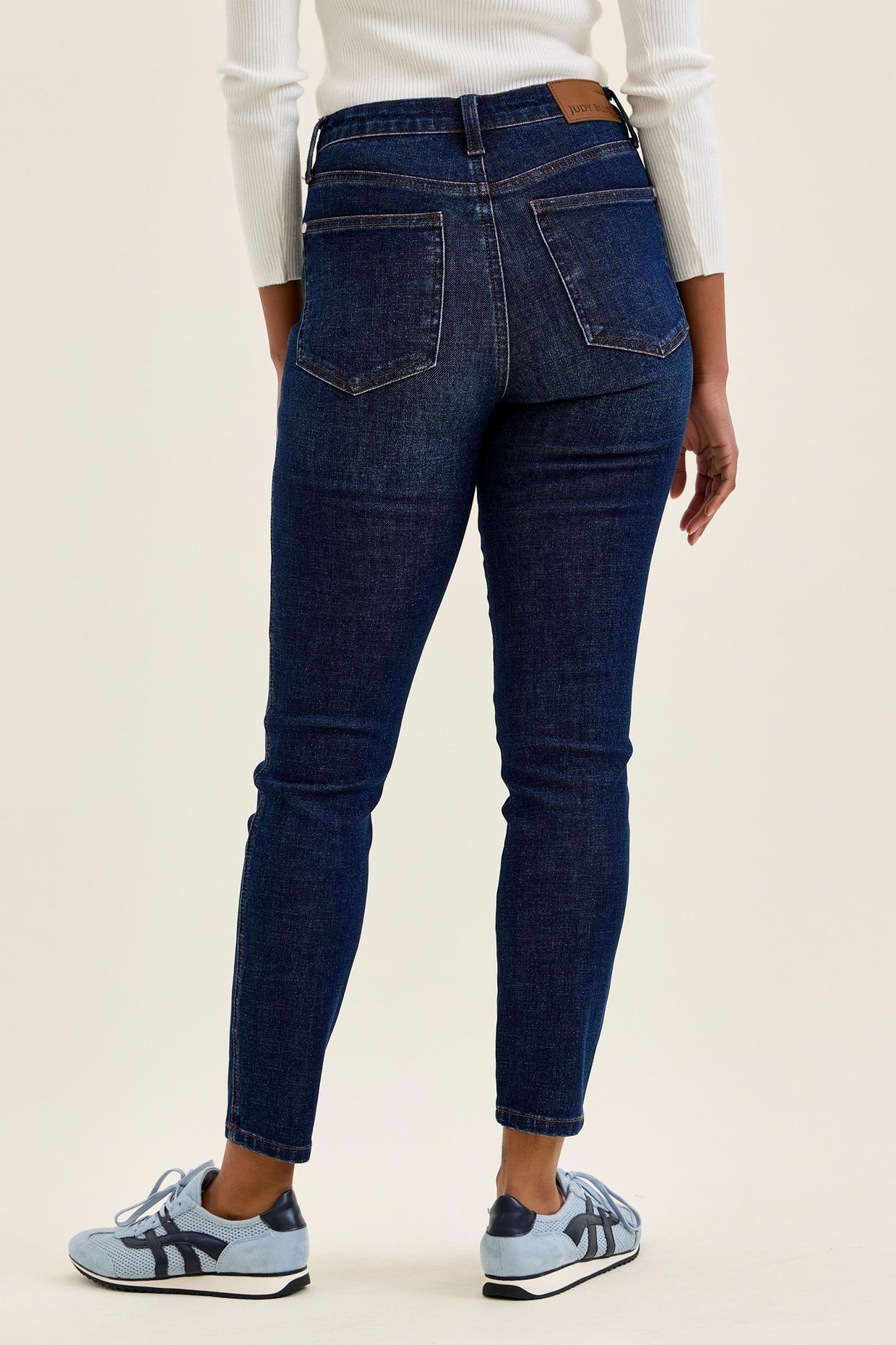 SIENNA Skinny w/ Bandana Loop Judy Blue