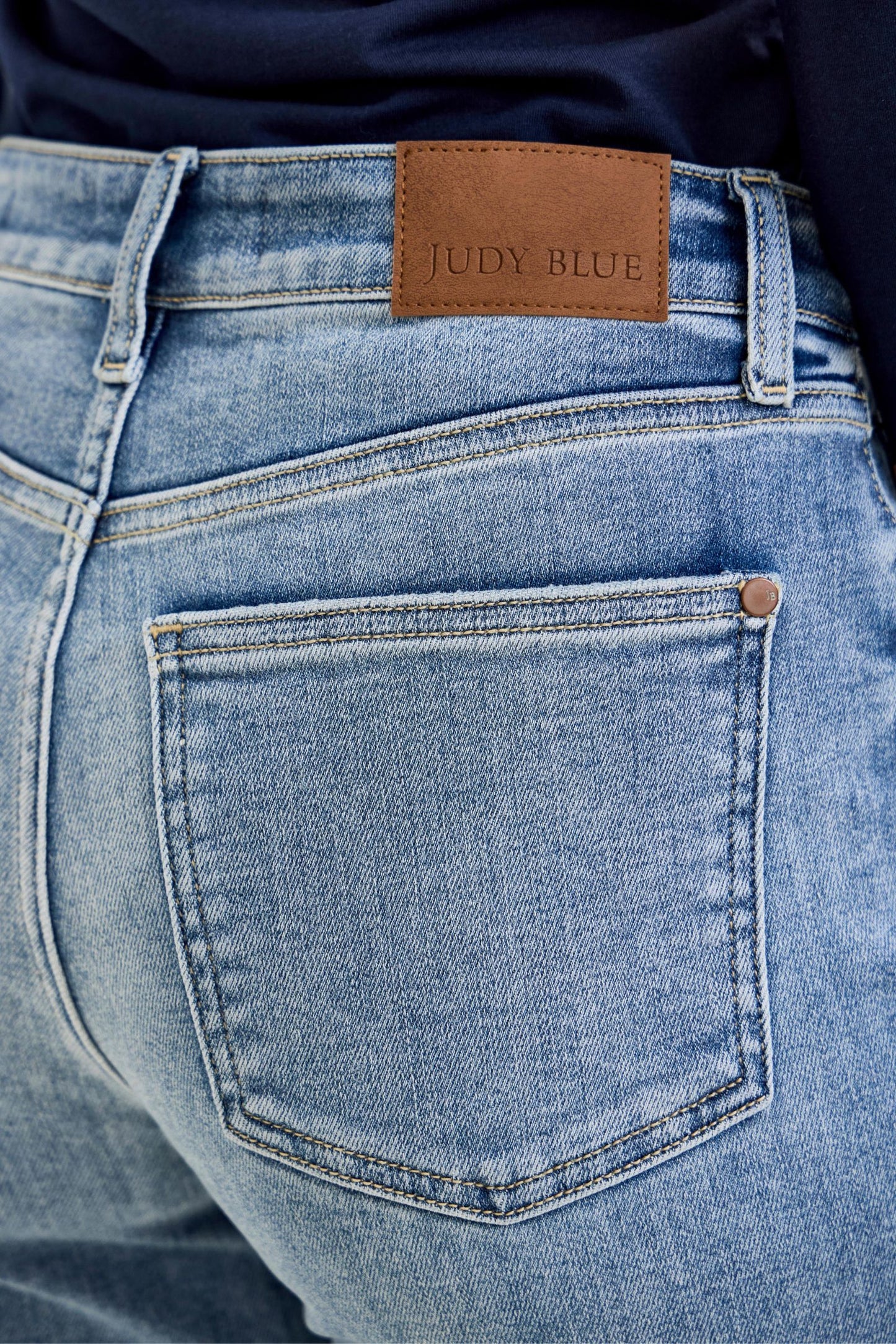 BILLIE Boyfriend LT Light Iced Indigo Judy Blue
