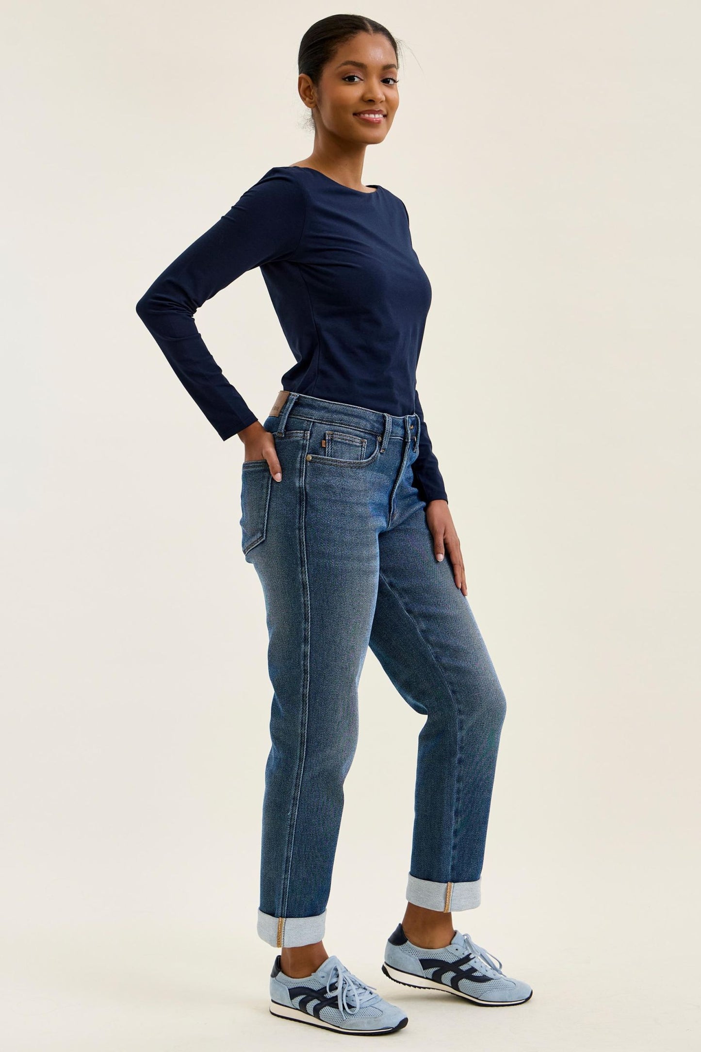 BILLIE Boyfriend Cozy Indigo Judy Blue (Denim meets Loungewear!)