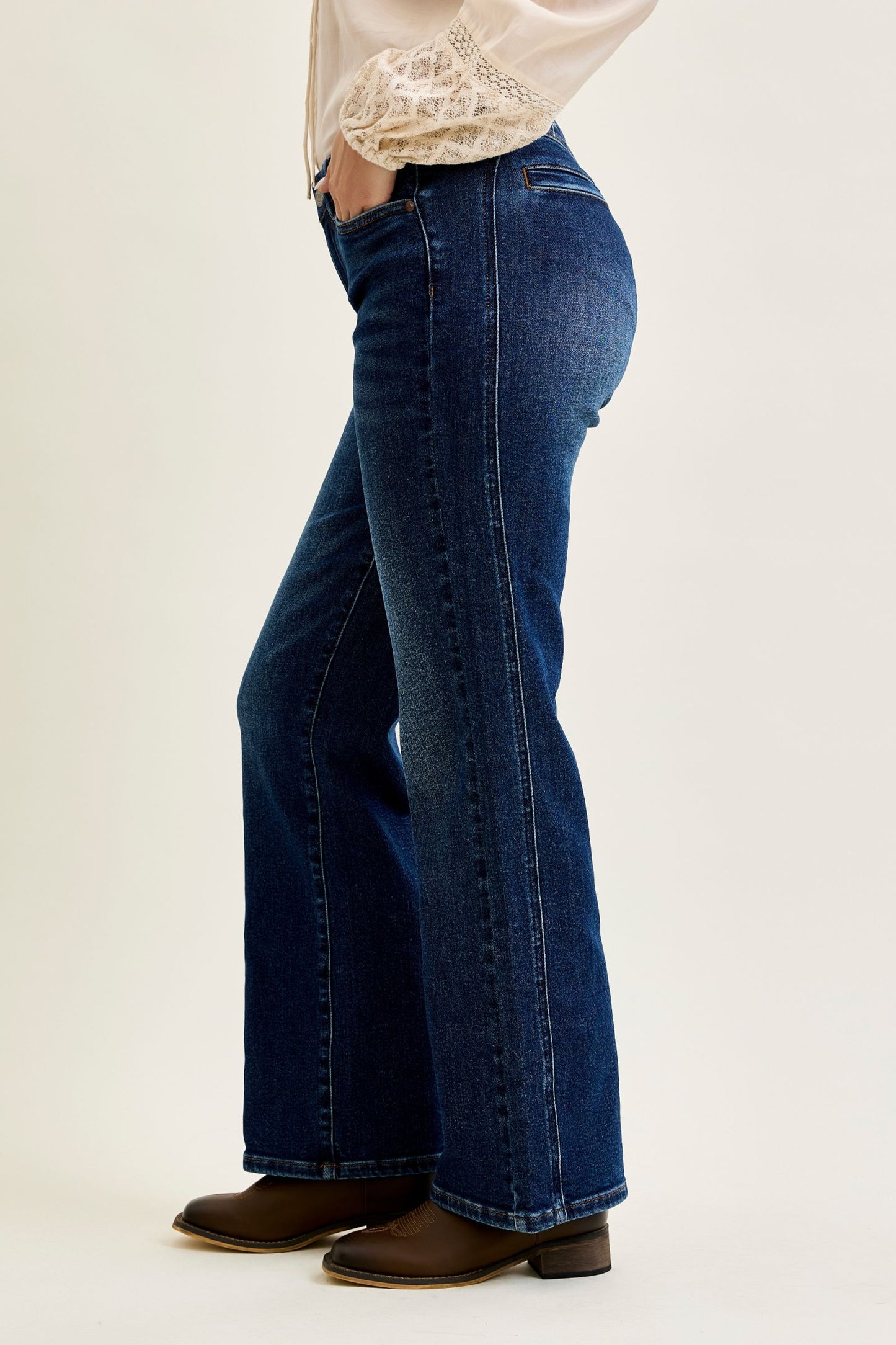 Alex Bootcut w/ Cowgirl Seaming
