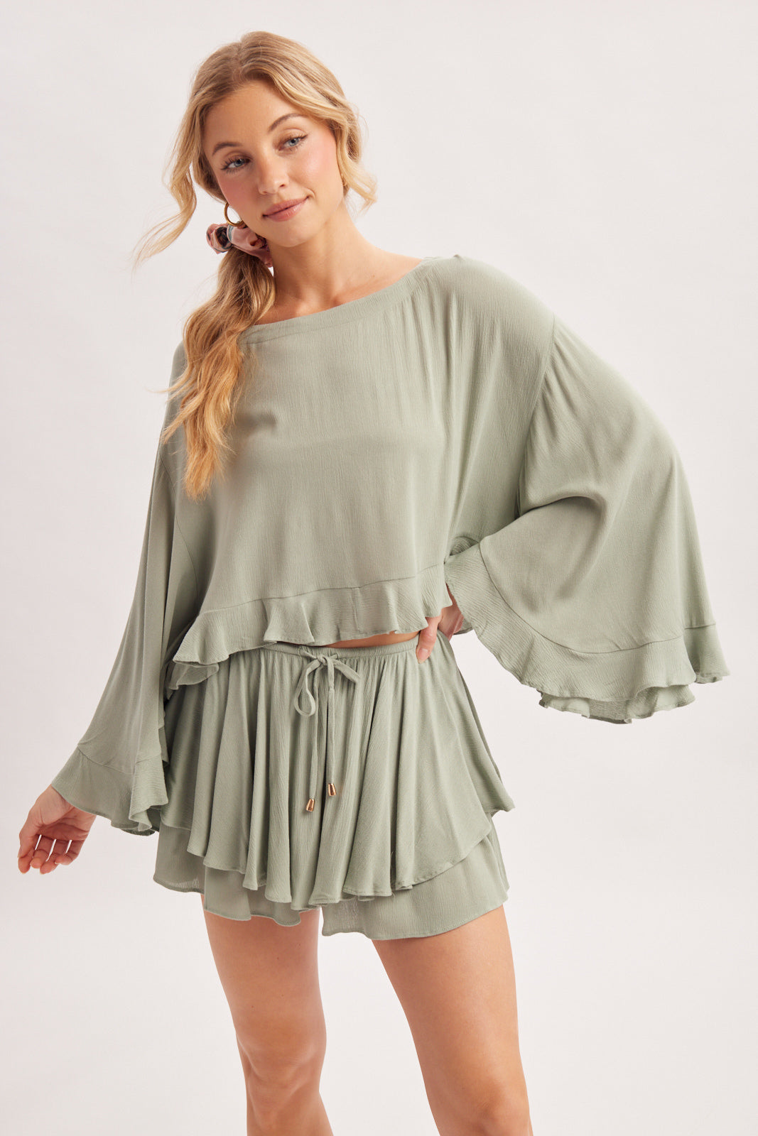 Billowy Bell Sleeve Ruffle Hem Top ✨