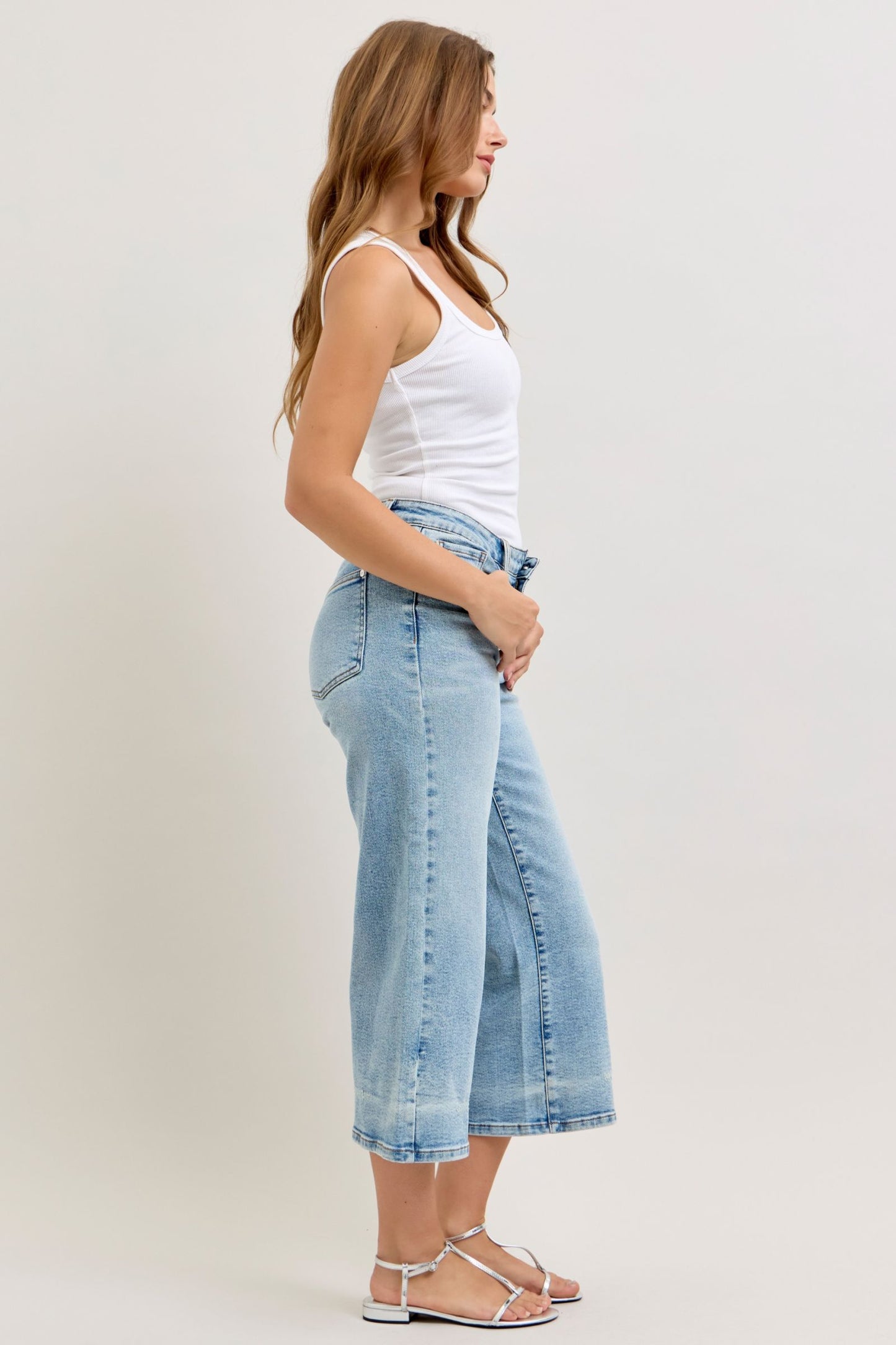 Midrise Wide Crop Judy Blue