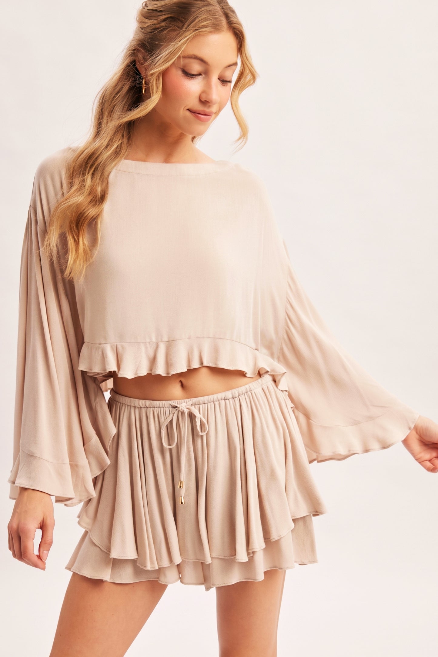 Billowy Bell Sleeve Ruffle Hem Top ✨