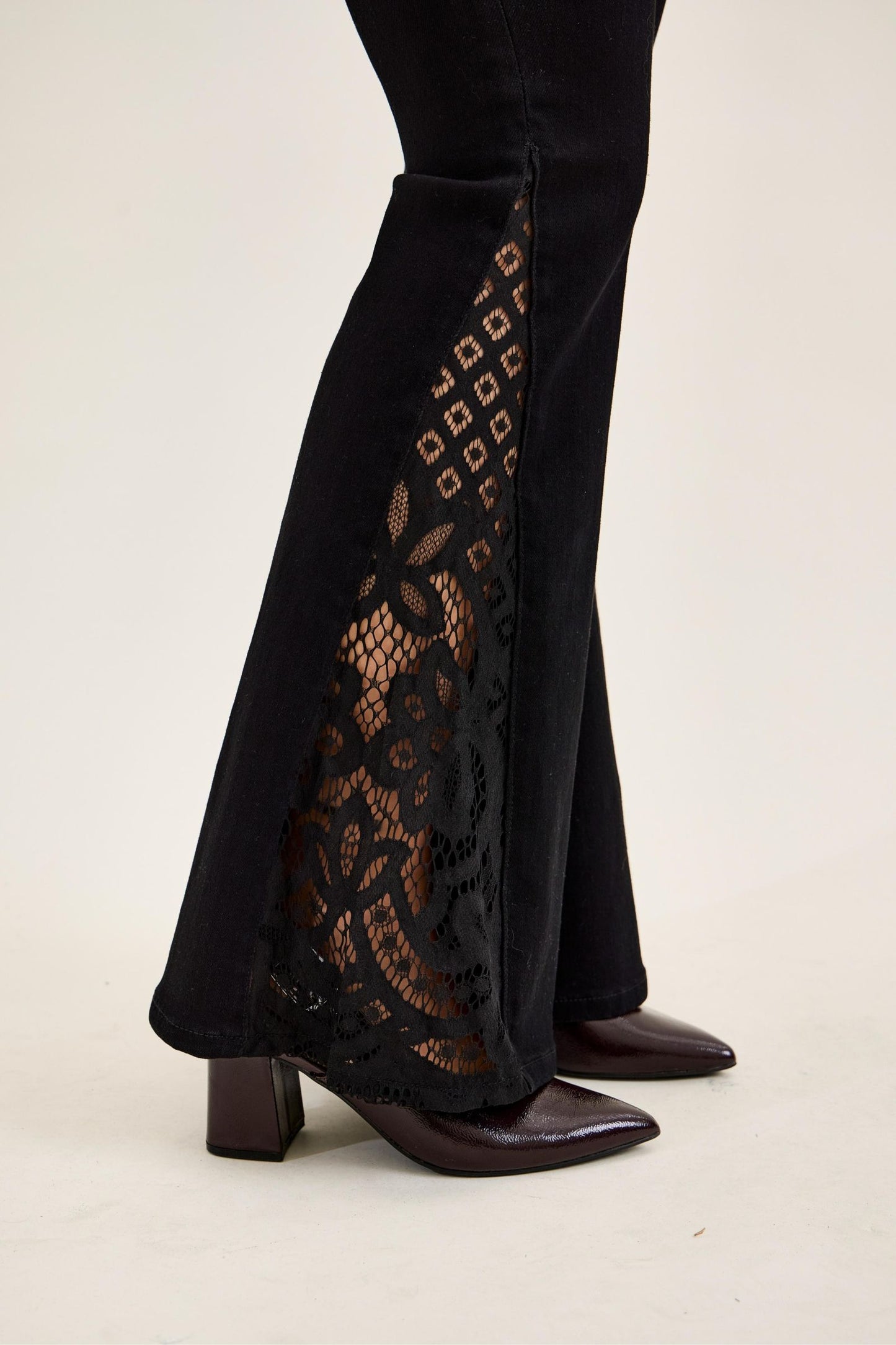 JAQUELINE Lace Hem Detail Shadow Luxe (Regular Inseam)