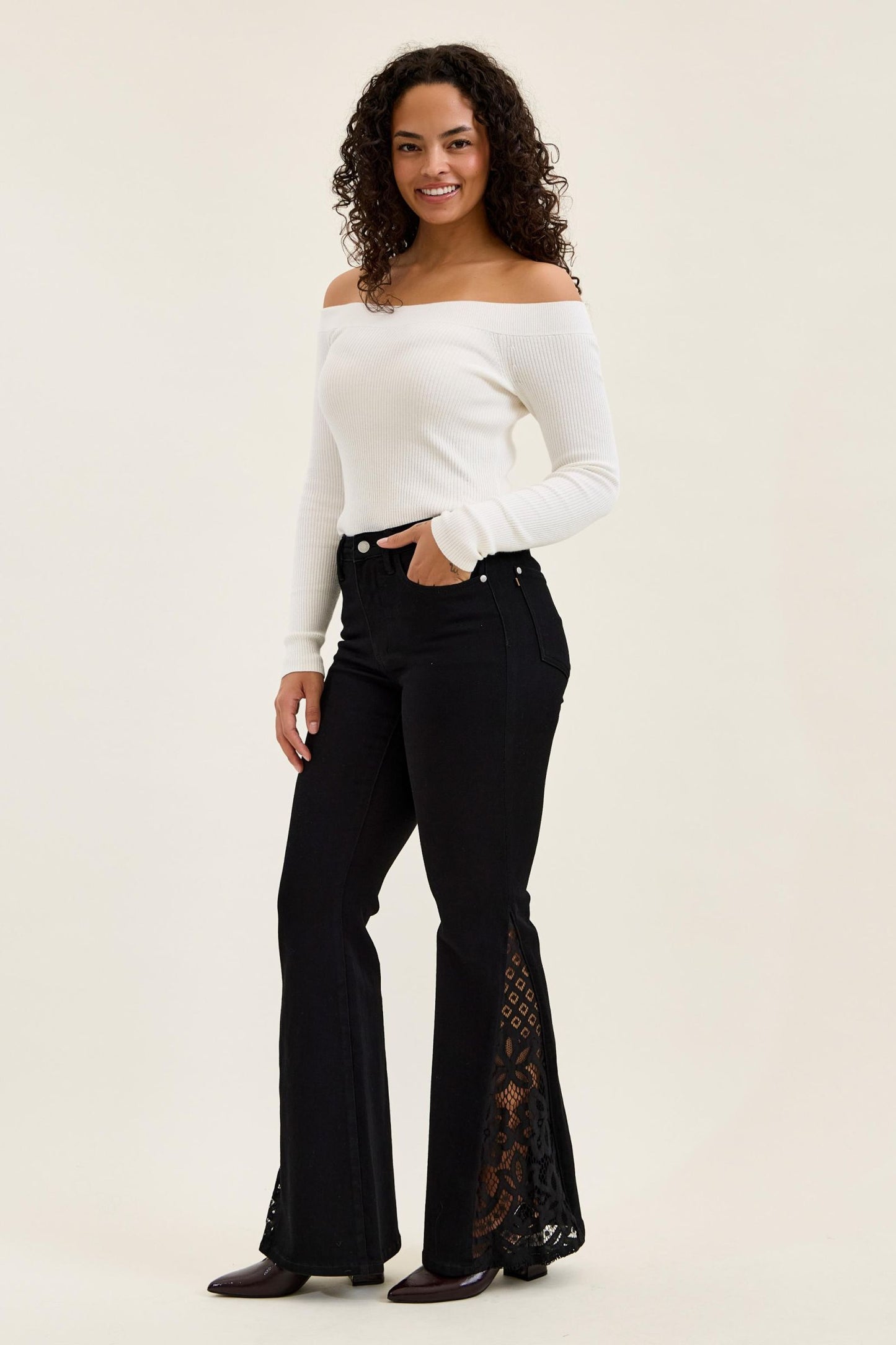 JAQUELINE Lace Hem Detail Shadow Luxe (Regular Inseam)