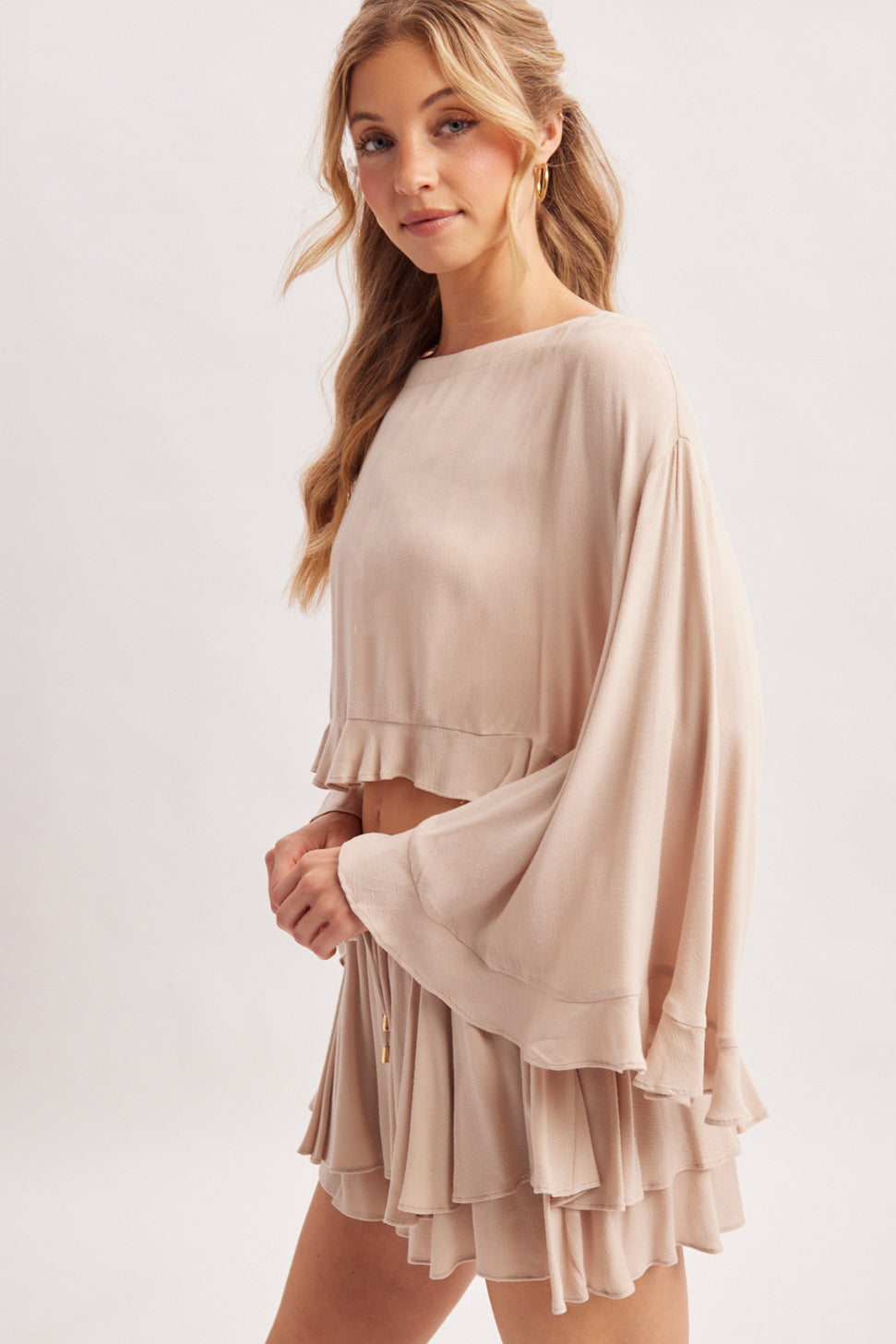Billowy Bell Sleeve Ruffle Hem Top ✨
