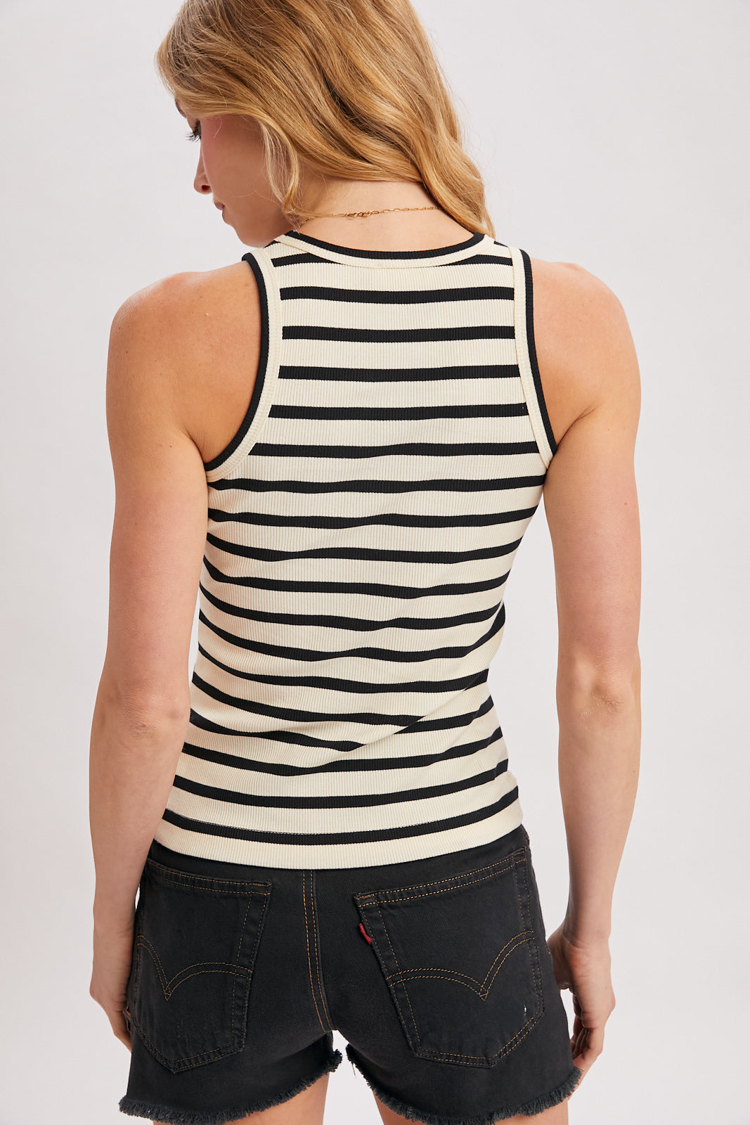 Striped Crew Neck Tank 🖤