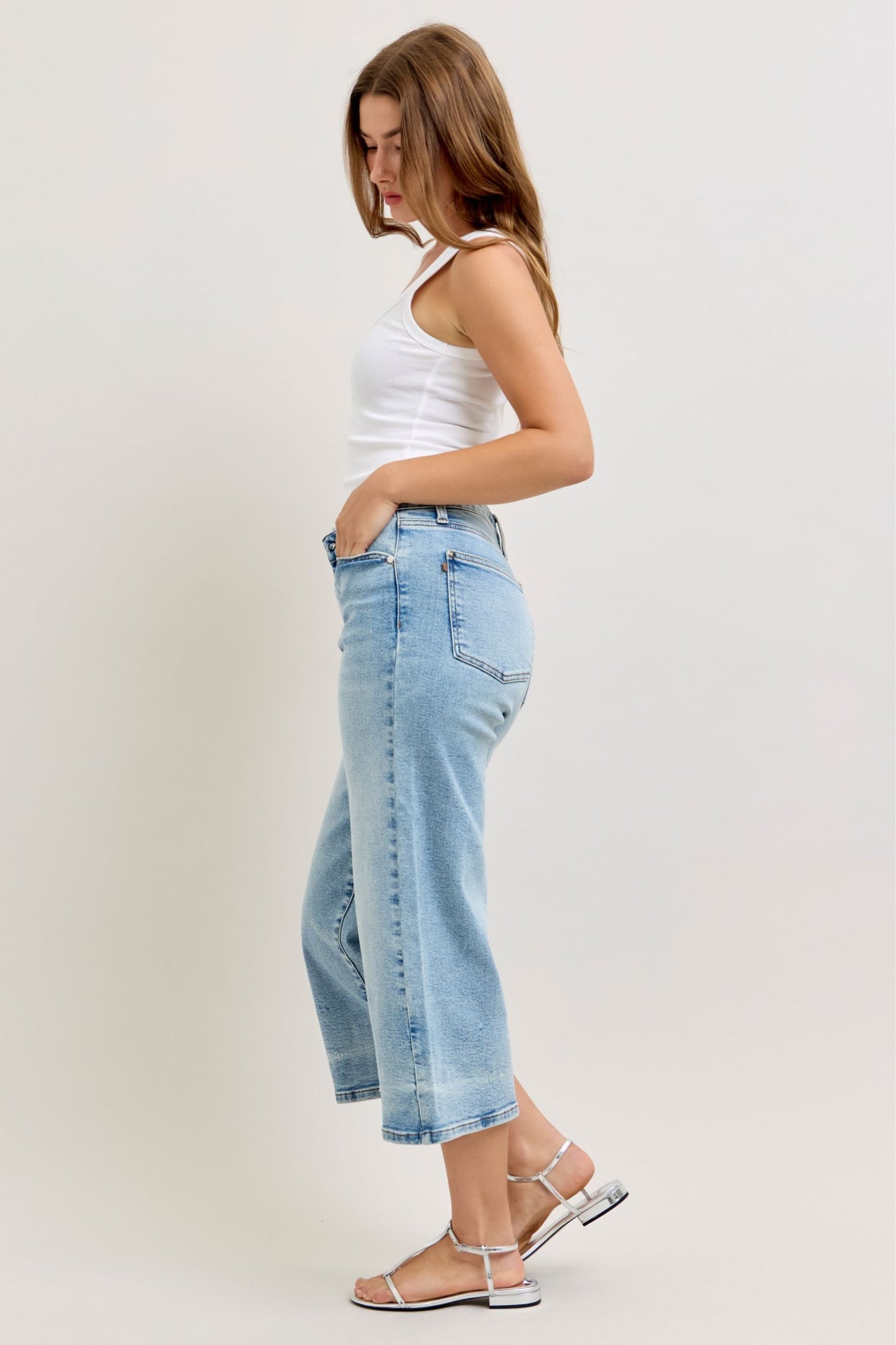 Midrise Wide Crop Judy Blue