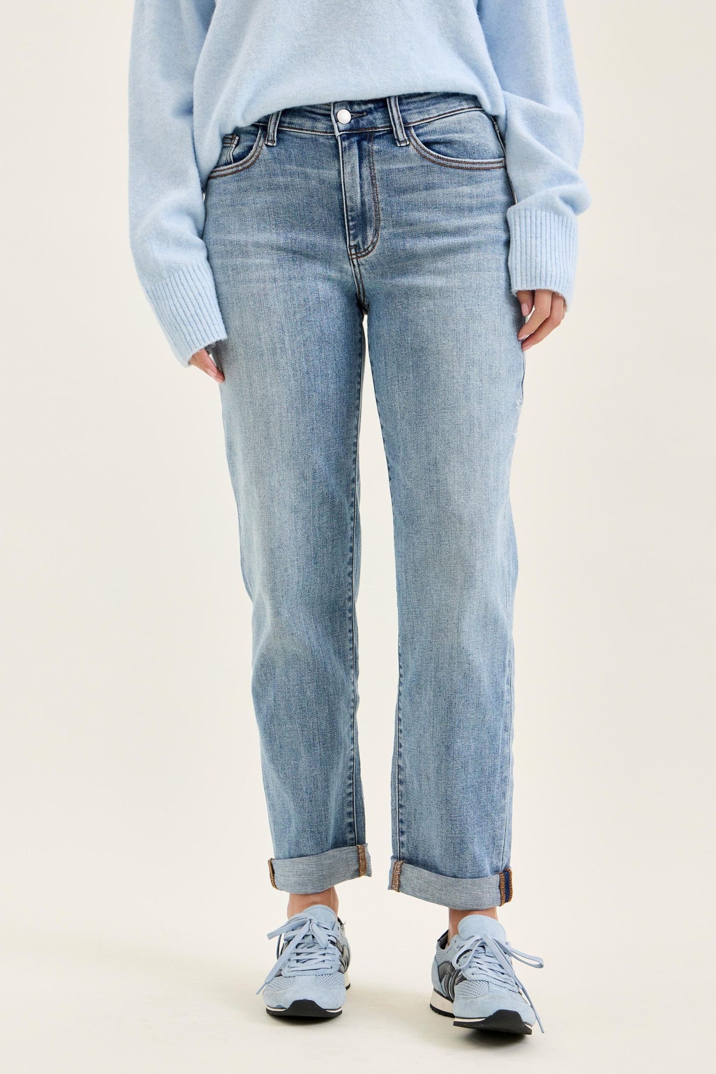 Midrise Boyfriend Judy Blue