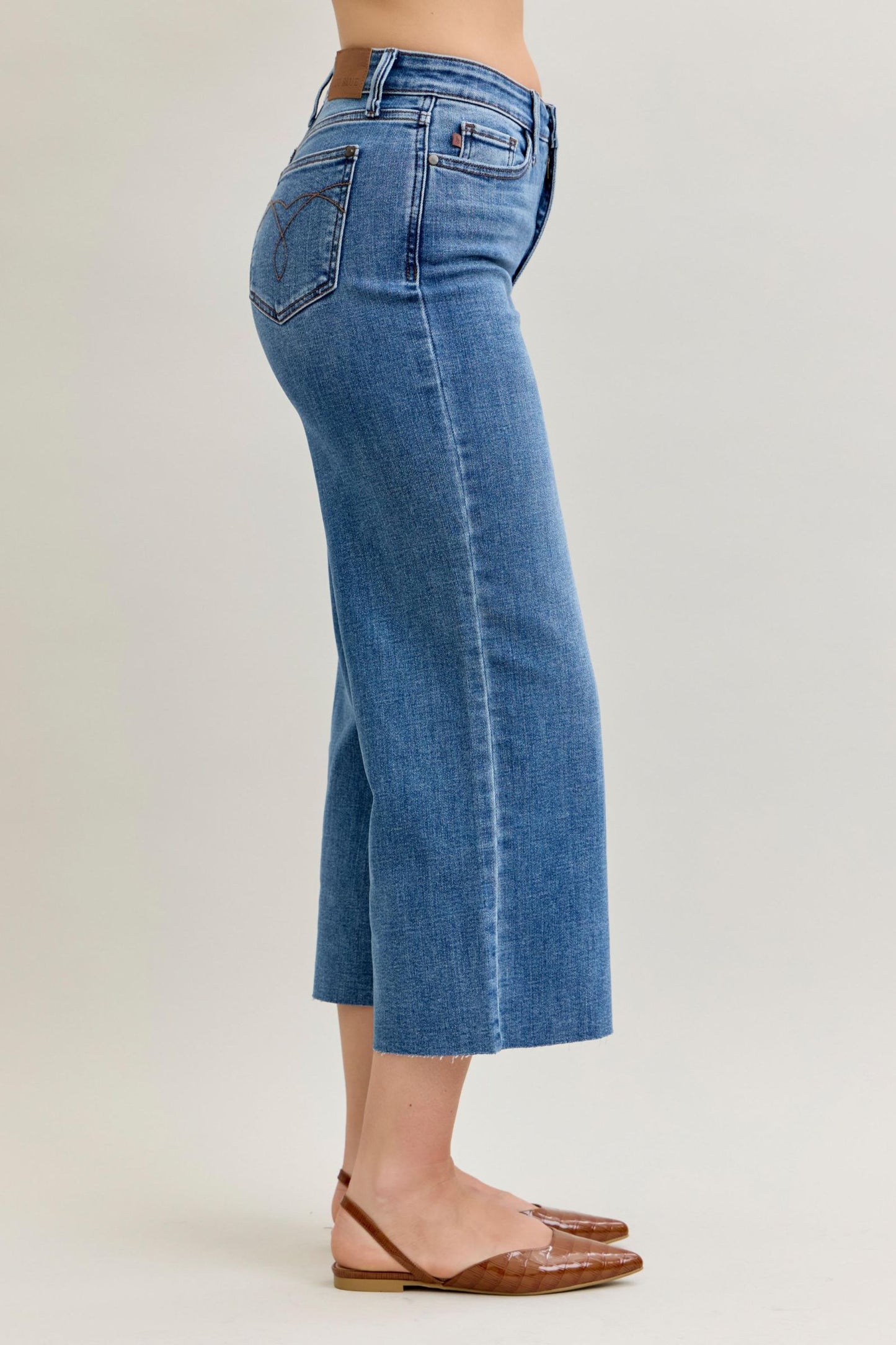 Wide Crop Classic Raw Hem Judy Blue