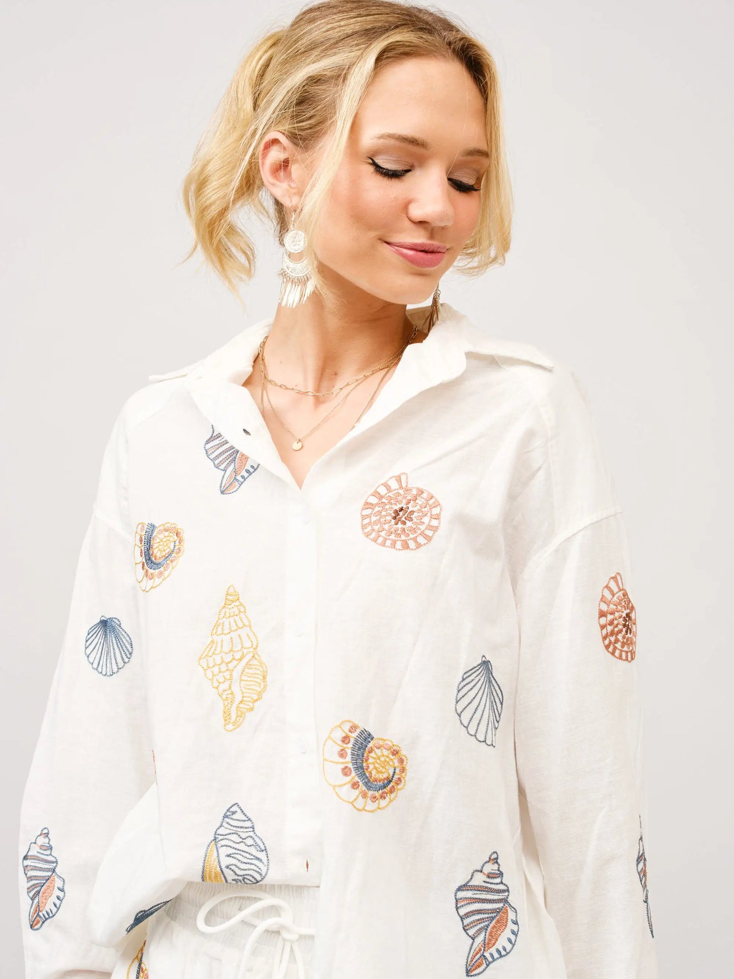 Linen Seashell Embroidered Shirt