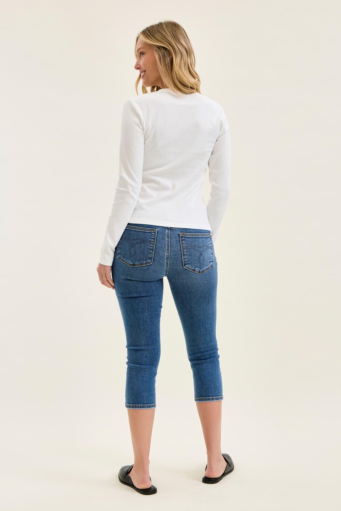 Midrise Capri Judy Blue