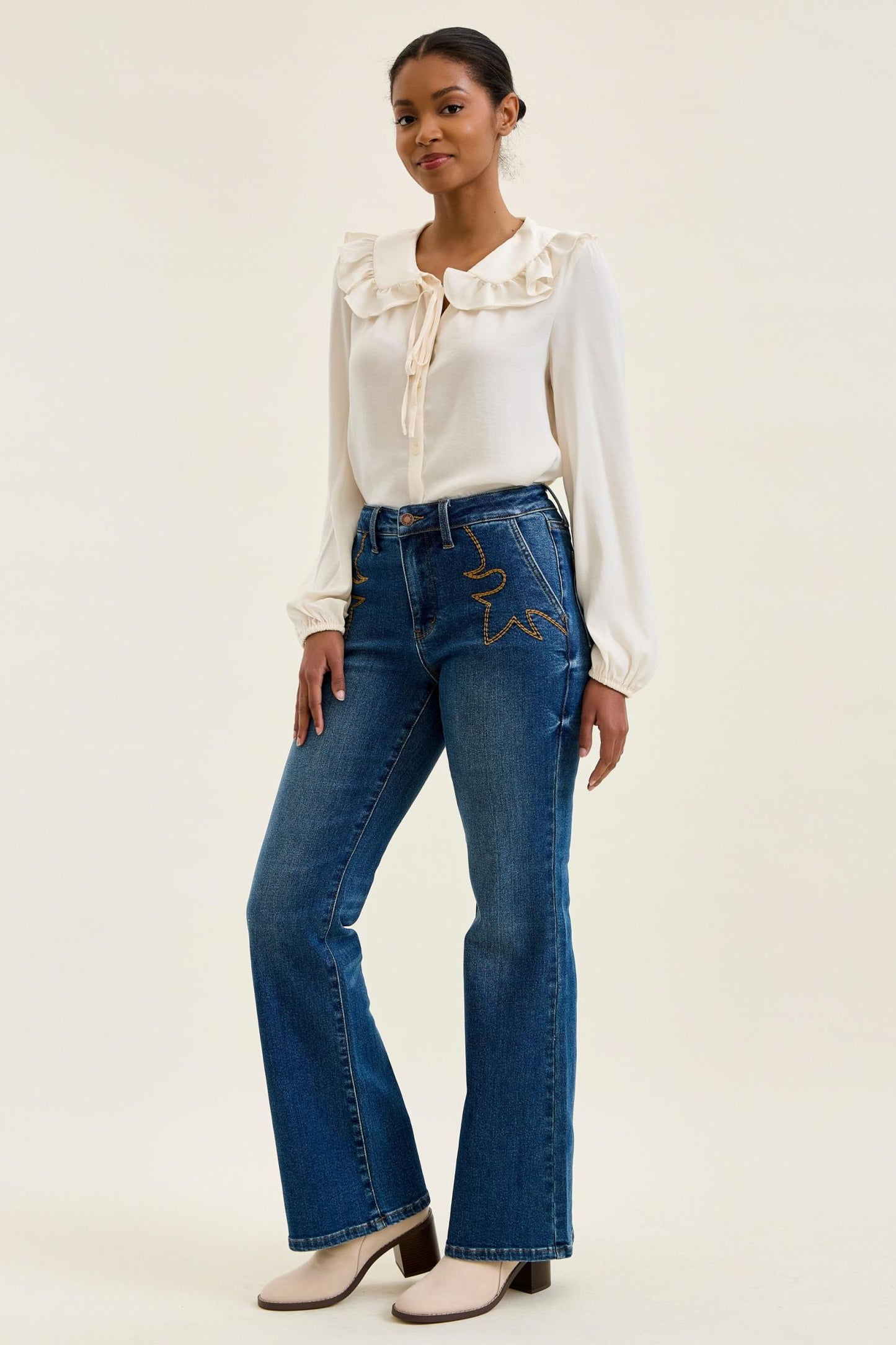 Bootcut w/ Cowboy Boot Stitching Saddle Blue Judy Blue