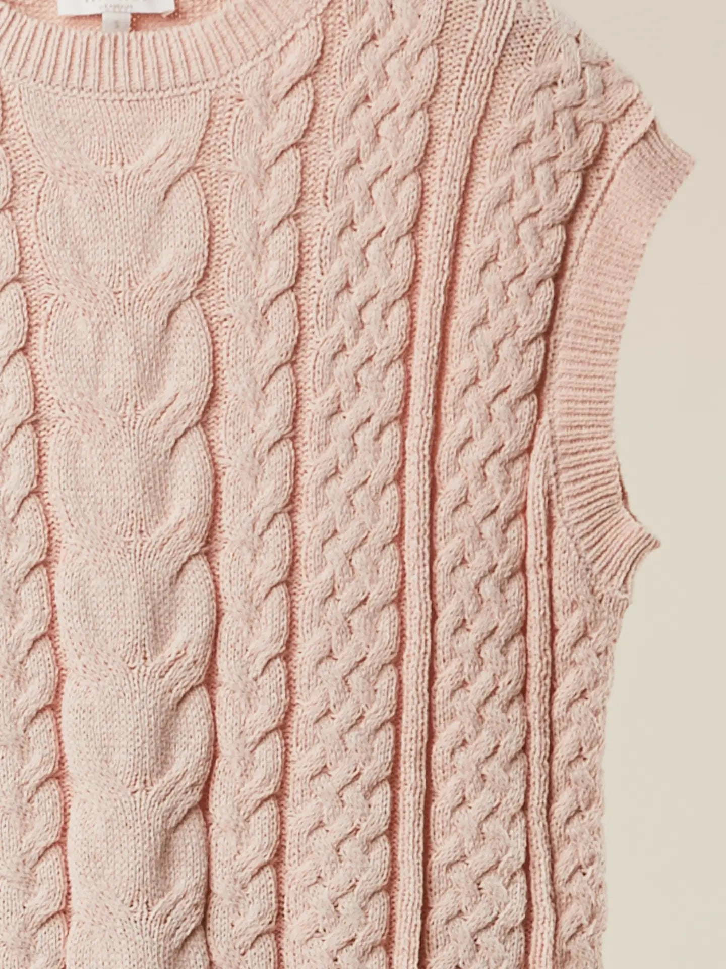 Cable Knit Fringe Crop Top 🩷
