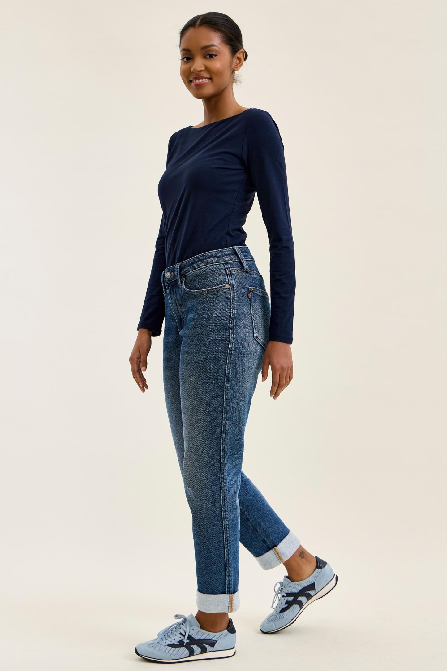 BILLIE Boyfriend Cozy Indigo Judy Blue (Denim meets Loungewear!)