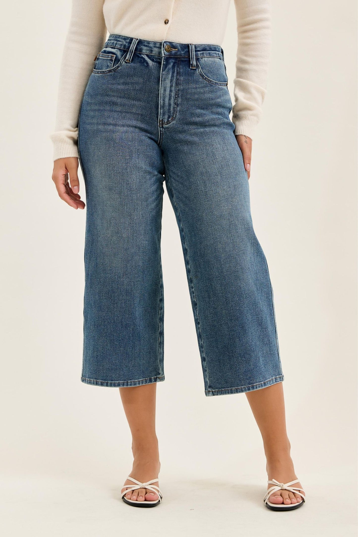 Dottie Wide Crop Judy Blue ✨