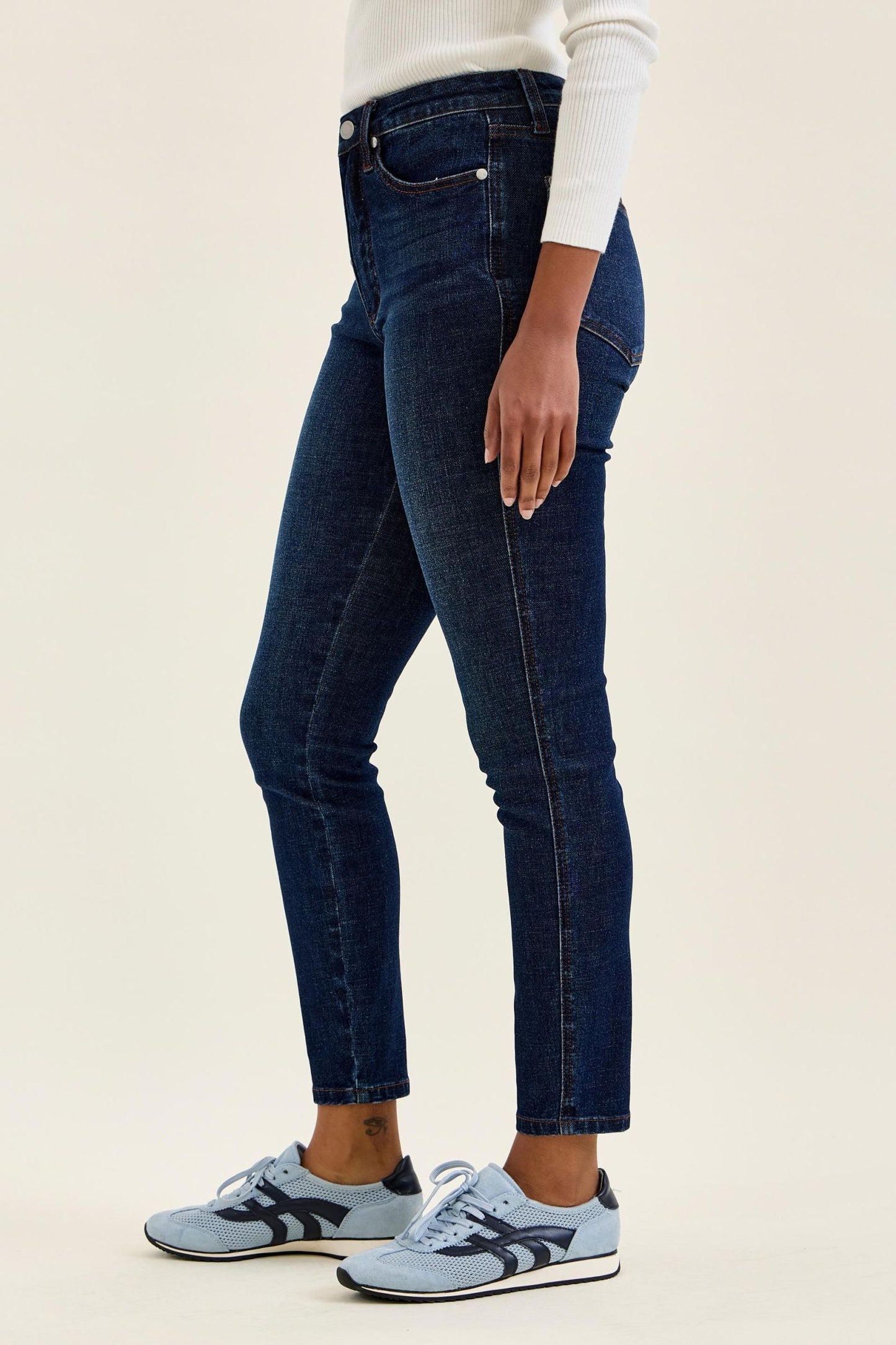 SIENNA Skinny w/ Bandana Loop Judy Blue