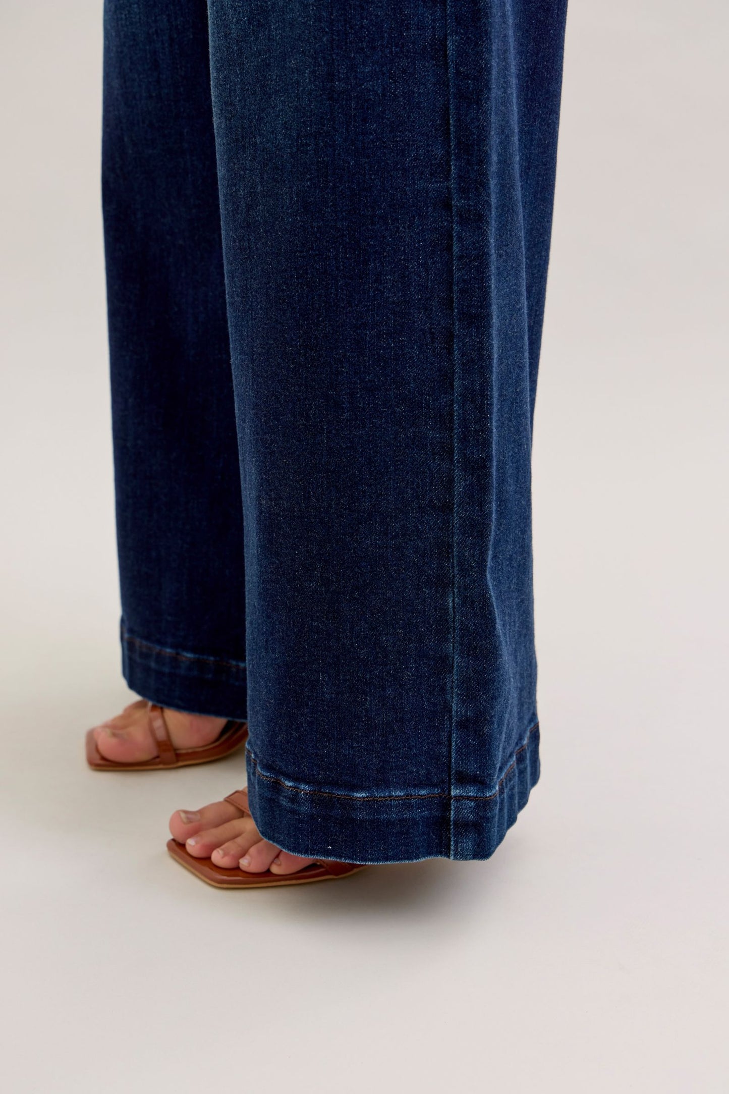Trouser Wide Leg Judy Blue (Regular Inseam)